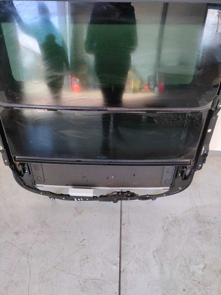 Bmw e91 люк Недорого