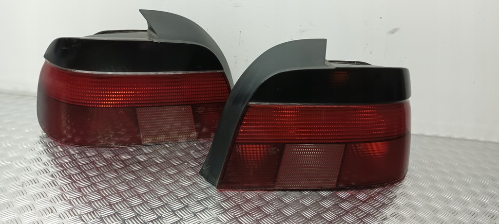 фото №1, Лампа задняя задняя правая bmw e39 sedan eu.