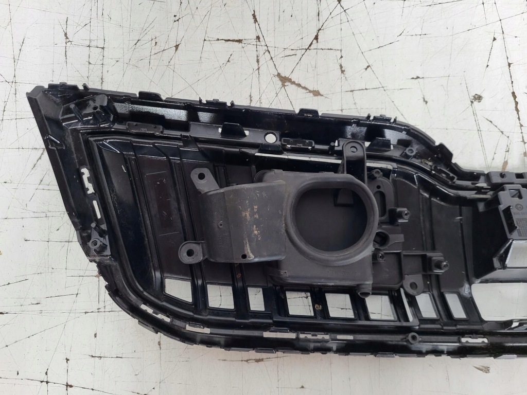 Skoda superb iii lift 18- решітка радіатора решітка радіатора Зі Шроту