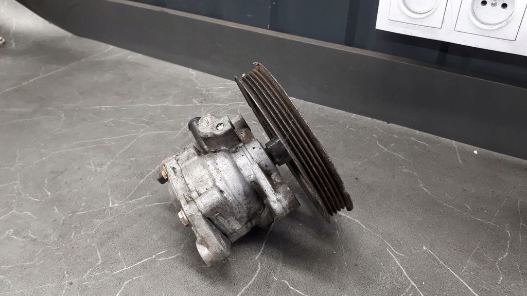 фото №1, Насос усилителя space star 1.3 16v