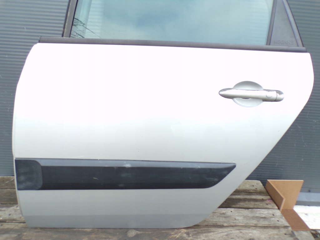 Дверь левая задние задний  renault scenic 2 2 рестайлинг  conquest цвет ted69 Оригинал