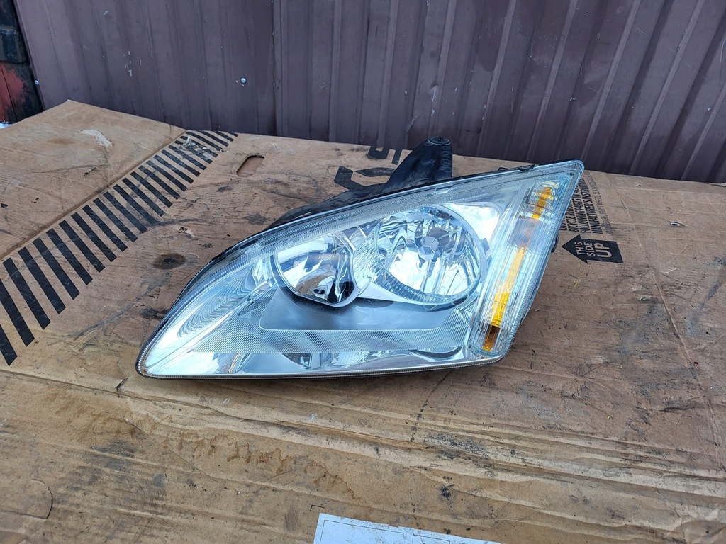 фото №1, Ford focus mk2 лампа левая передняя