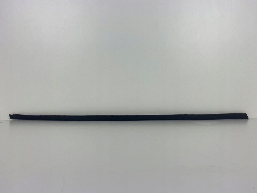 фото №1, Skoda octavia iv молдинг стекло лобовое левая 2019-