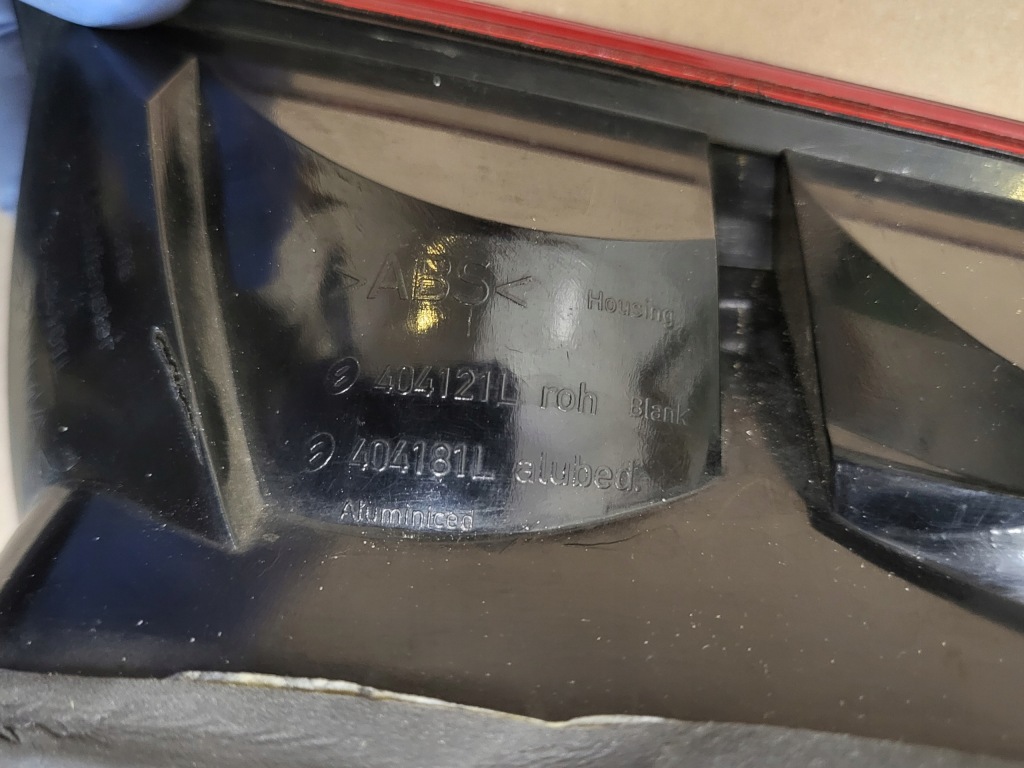 Лампа левый задний  задняя левая mercedes ml w164 оригинальный номер европа a1648202164 Цена