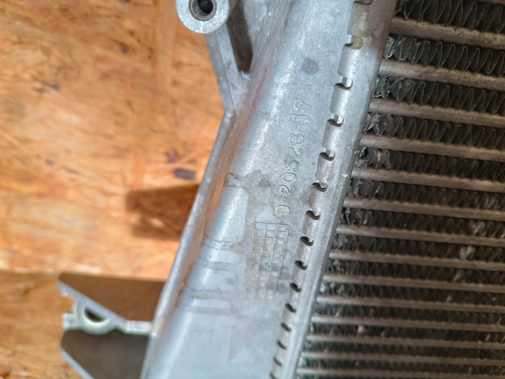 фото №12, Інтеркулер радіатор повітря nissan x-trail t30 2.2 dci d-2052b-17