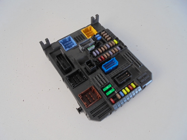 фото №1, Коробка предохранителей citroen jumpy iii 2.0 d 20 r