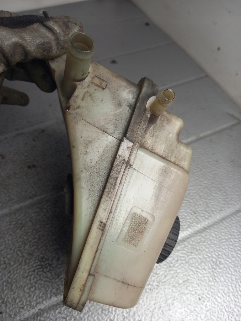 фото №4, Бачок системы усилителя peugeot partner 01r