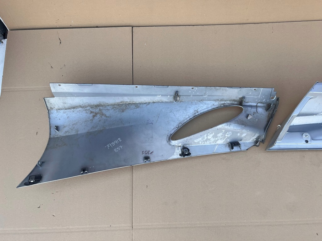 фото №5, Mclaren 720s молдинг поріг права поріг правий