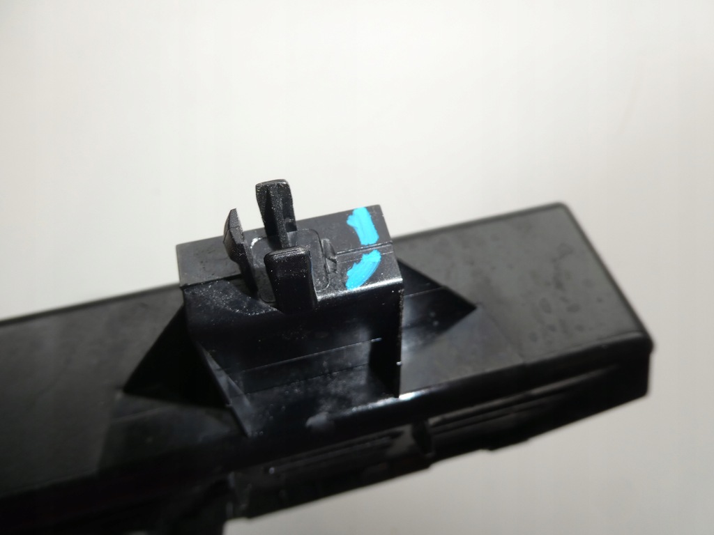 фото №3, Полка pod радио skoda octavia 1 fl 1u0858950b