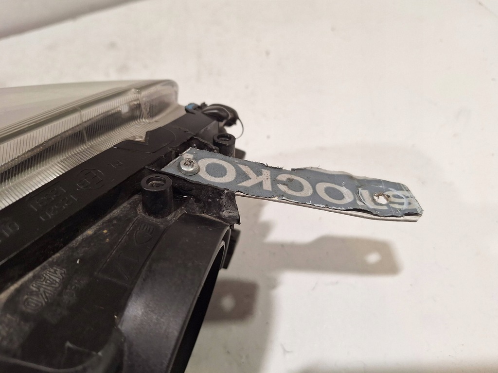 фото №8, Лампа перед правая 51810671 fiat doblo ii combo d 10-