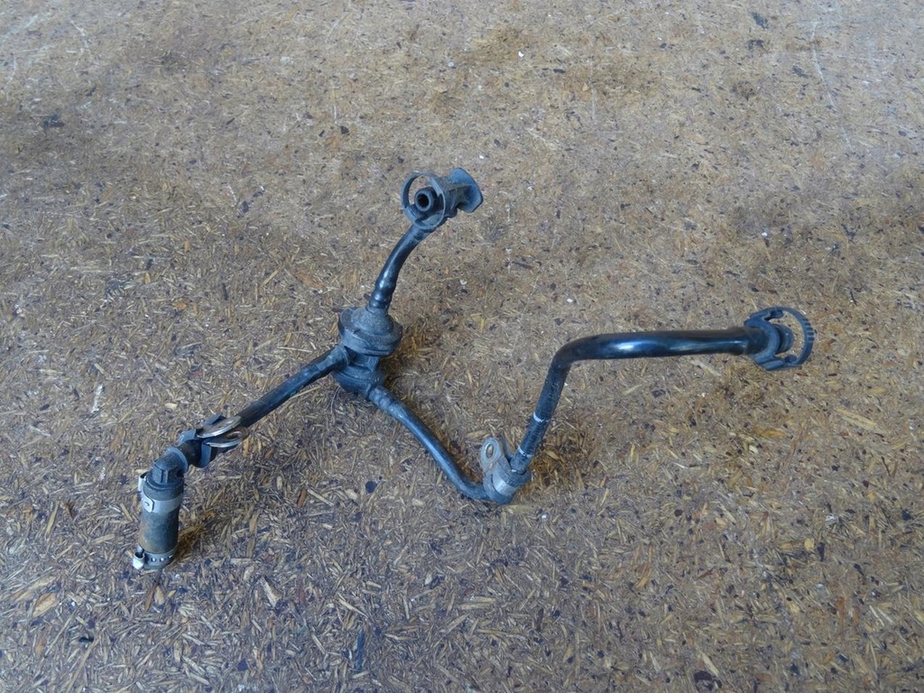 фото №1, Audi s3 8p golf vi cupra r 2.0 tsi cdl bhz шланг вакууму 06f133781m