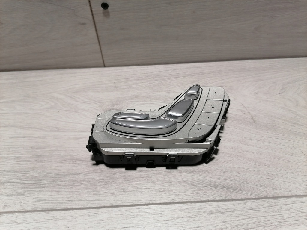 фото №1, Mb w213 переключатель регулировки сиденье - a2139059803