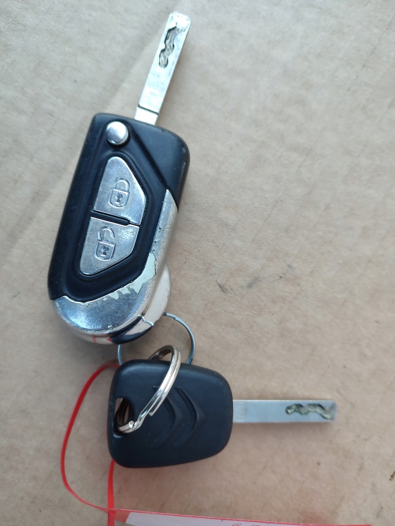 фото №5, Замок запалювання + 2x ключ citroen ds3 europa 160tys пробіг