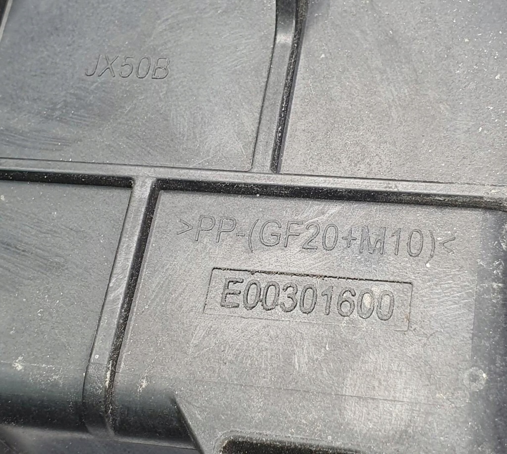 фото №6, Корпус коробка запобіжників nissan nv200 e04256300 e00301600