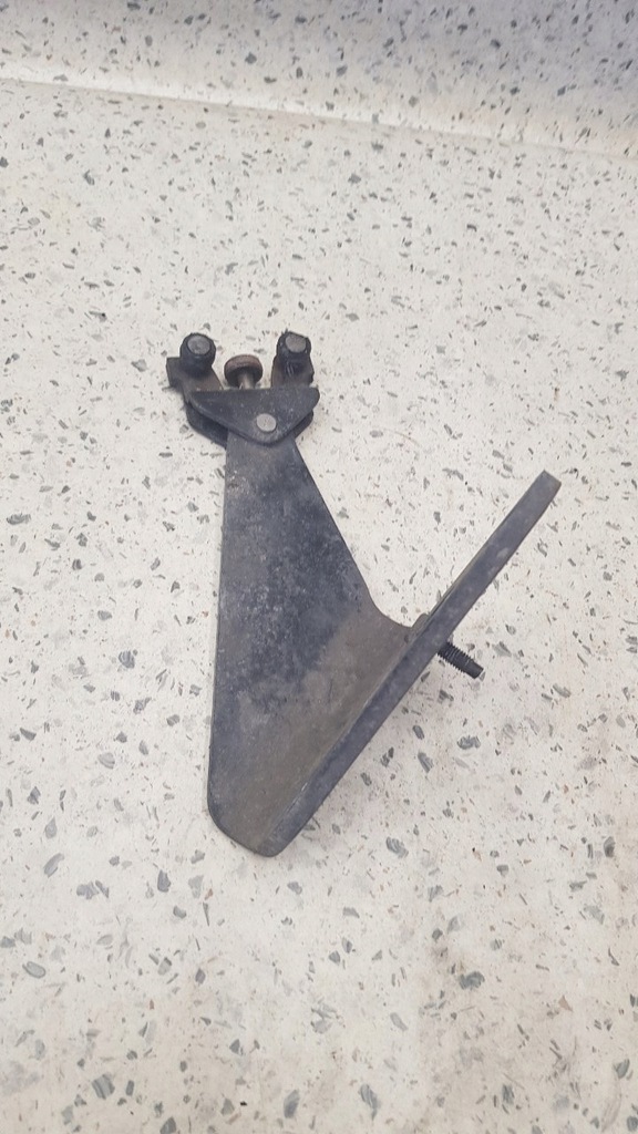 фото №1, Ролик направляющая дверь раздвижных правая vivaro a