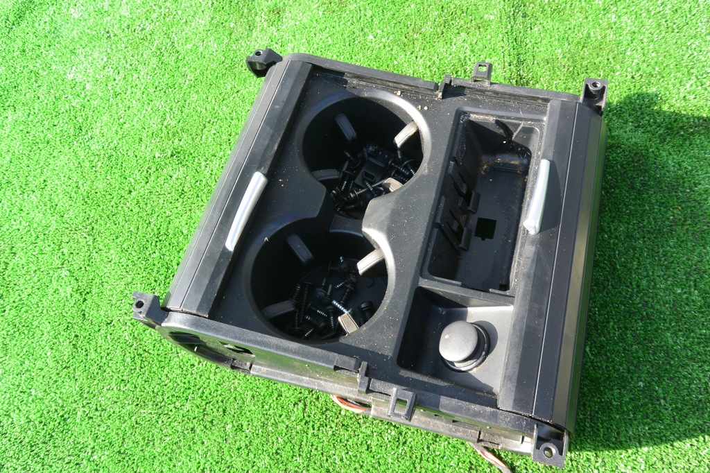 фото №9, Кронштейн na кружки жалюзи туннель bmw x5 e70 lci