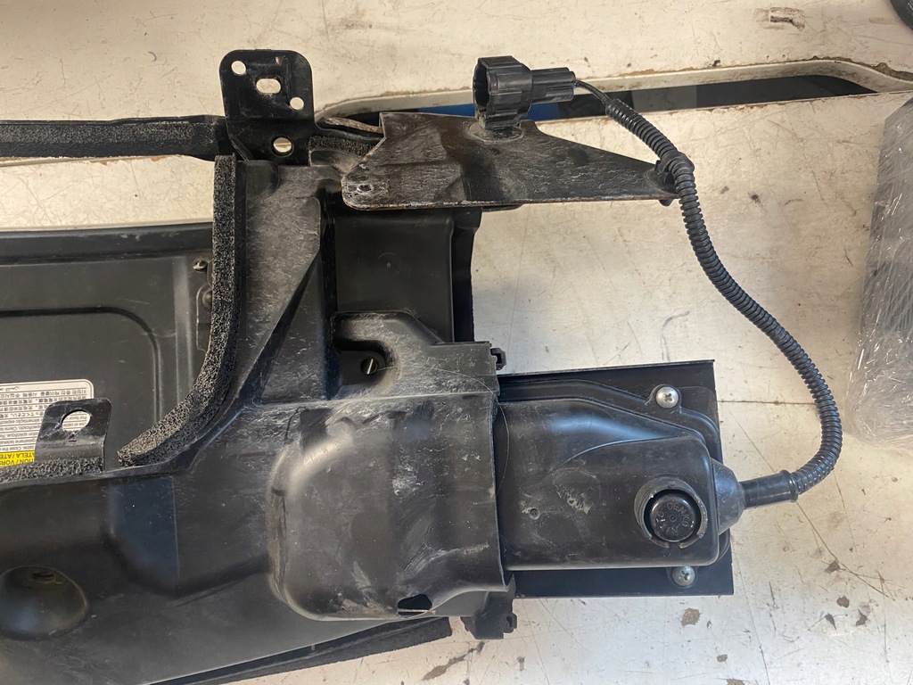 фото №12, Nissan leaf i кришка багажника порт заряджання