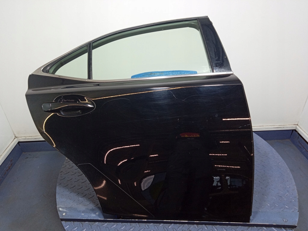 Купить Lexus is 3 xe30 дверь задняя правое  задняя 212