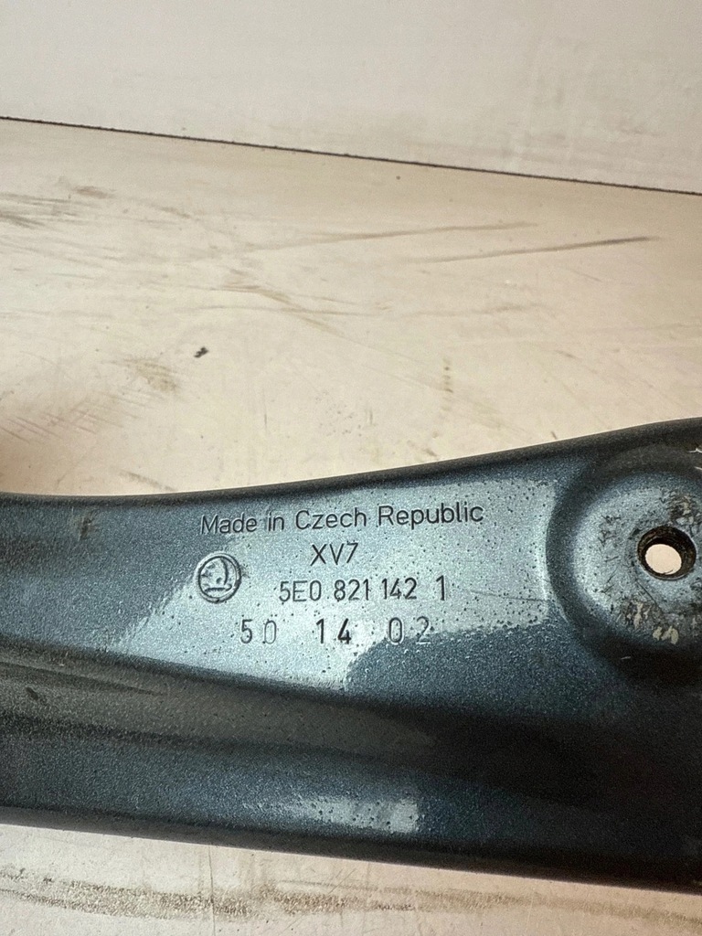 фото №8, Кронштейн кронштейн крила правий skoda octavia iii