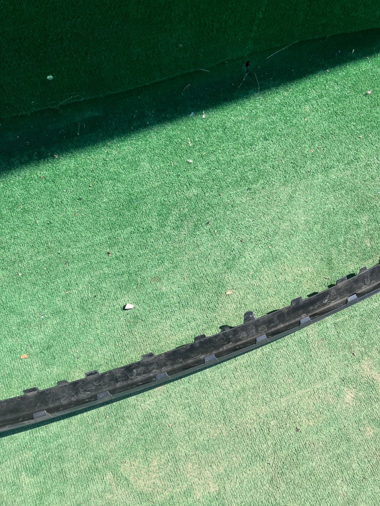 фото №10, Накладка молдинг бампера перед mercedes eqa a2438852603