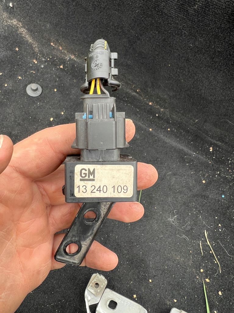 фото №1, Датчик ids перед opel insignia a 2.8 13240109