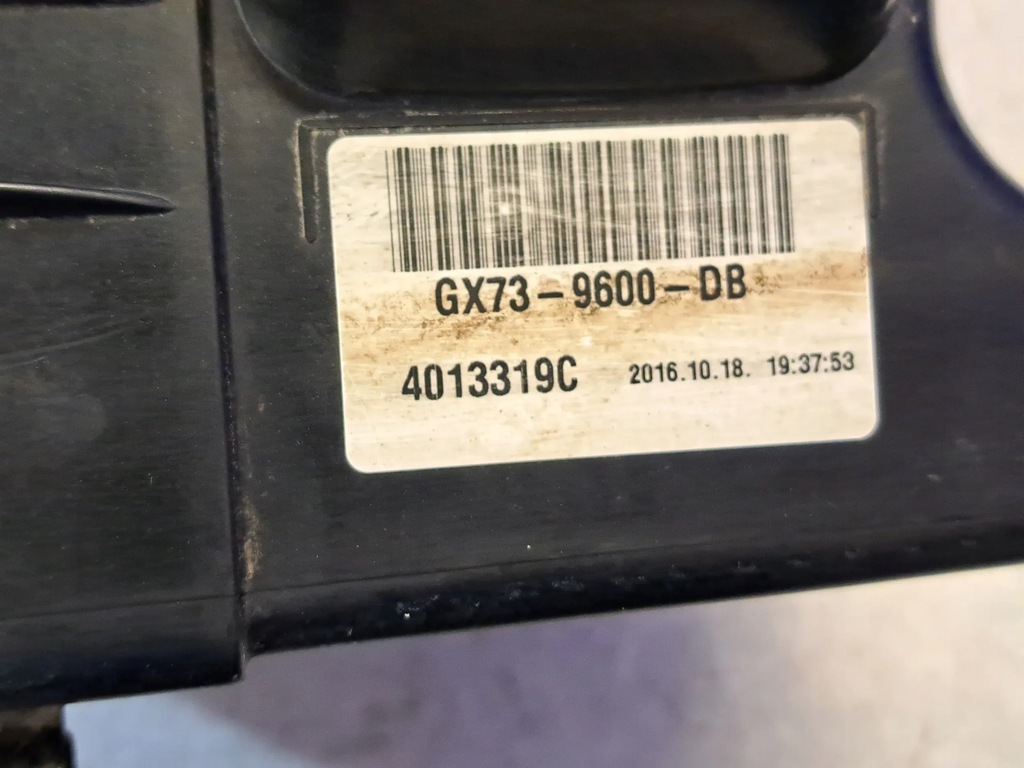 фото №6, Jaguar xe 2017 корпус фильтров воздуха