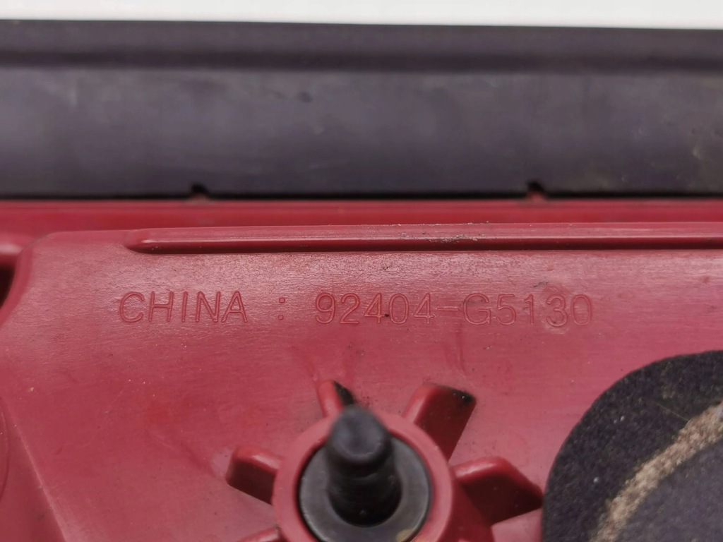 фото №7, Kia niro 2019 права сторона лампи задній кришки багажника