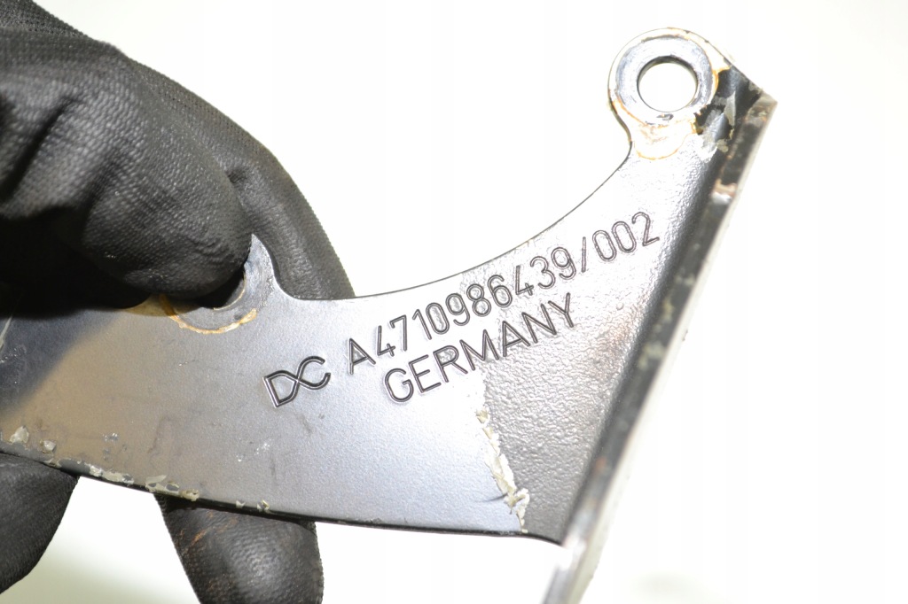 Лист кронштейн кронштейн радіатора кронштейн mercedes actros mp4 a4710986439 в Україні