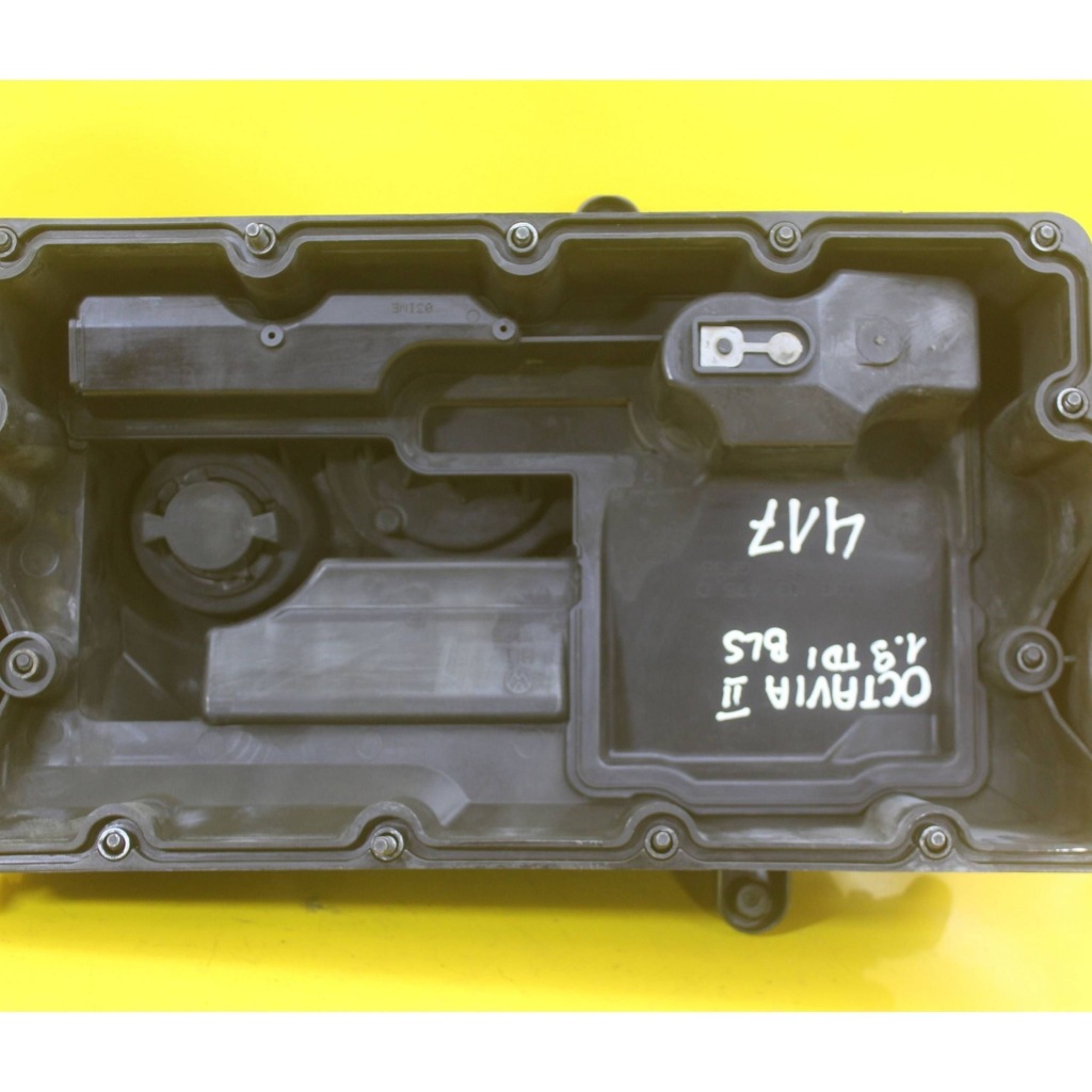 Крышка клапанов 1.9 tdi 8v bls bxe skoda octavia 2 vw audi 03g103469m Оригинал