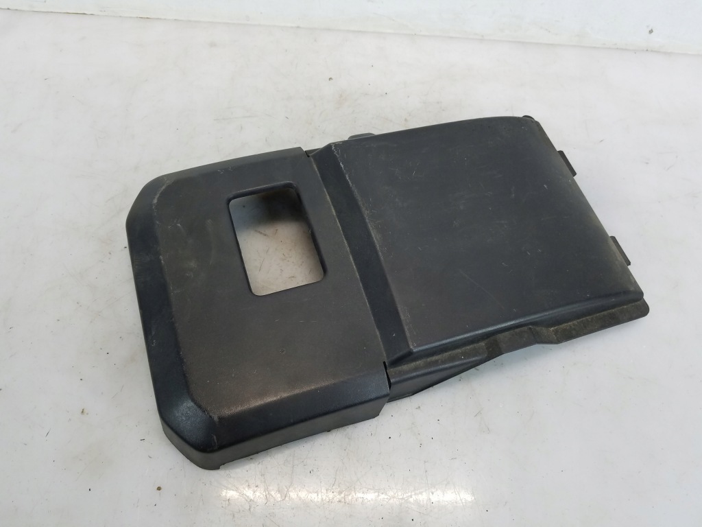 фото №1, Защита крышка аккумулятор volvo v50 s40 ii 30795183