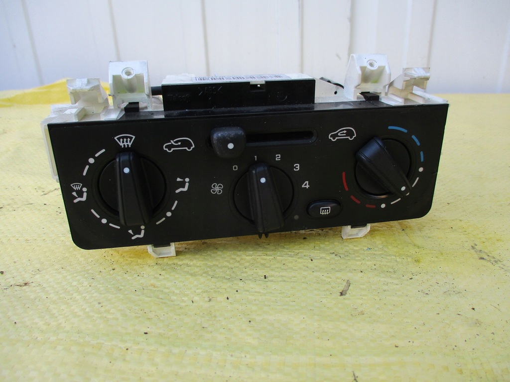 фото №1, Citroen c2 панель обдув f664477s