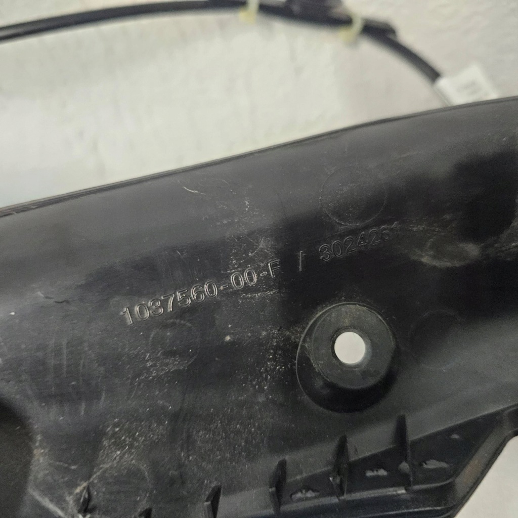 фото №12, Датчик дверь левый задняя tesla model x plaid 2022r 1037560-00-f