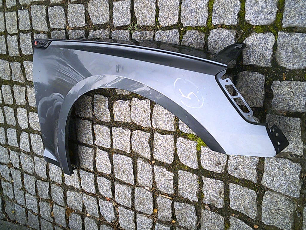 фото №1, Audi rs5 8w6 перед szary крила передній правий емблема