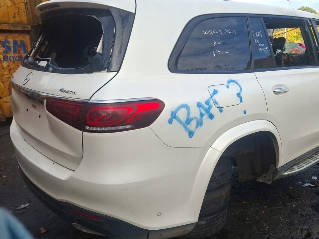 Купити Mercedes gls x167 чверть крила задній права білий частини дах двері кришка багажника