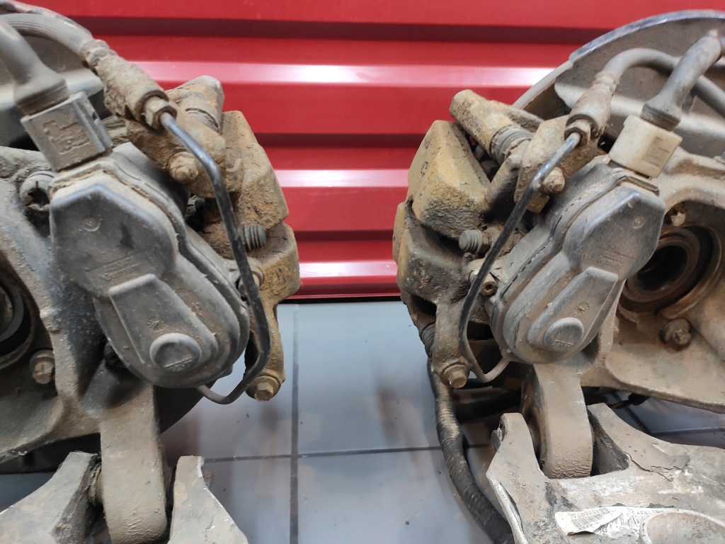 фото №12, Jeep cherokee kl 2.0crd 13-18 поворотный кулак суппорт диск рычаг правый левый задняя