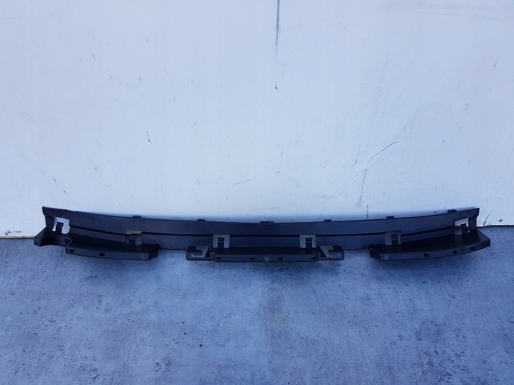 фото №1, Volvo оригінальний номер 30763441 напрямна бампера