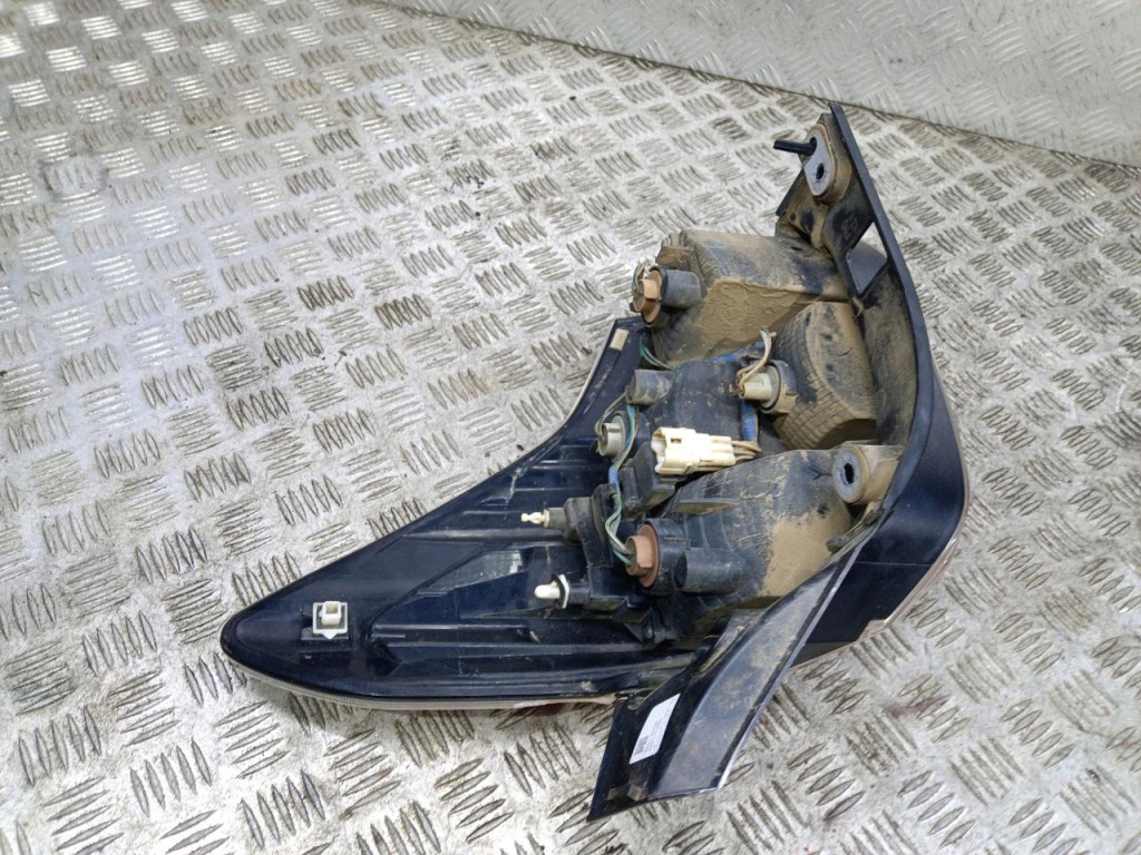 фото №8, Subaru forester iv sj лампа задняя левая наружная 84201-sg030