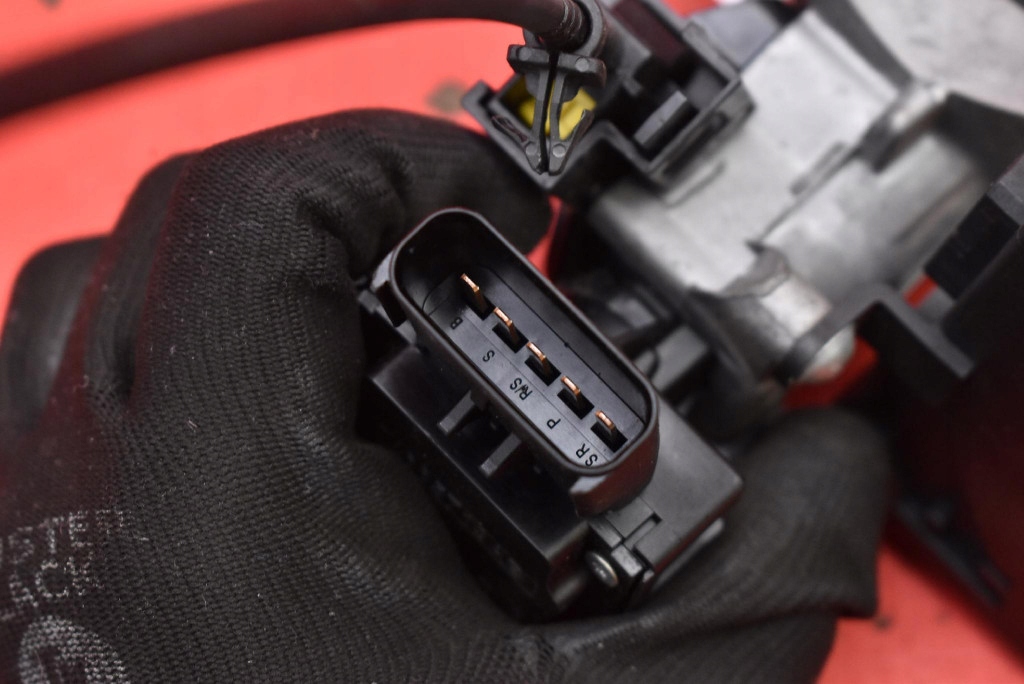 фото №7, Замок зажигания ключ 56053016as jeep grand cherokee iii wk 3.7 v6 210 km 04-10