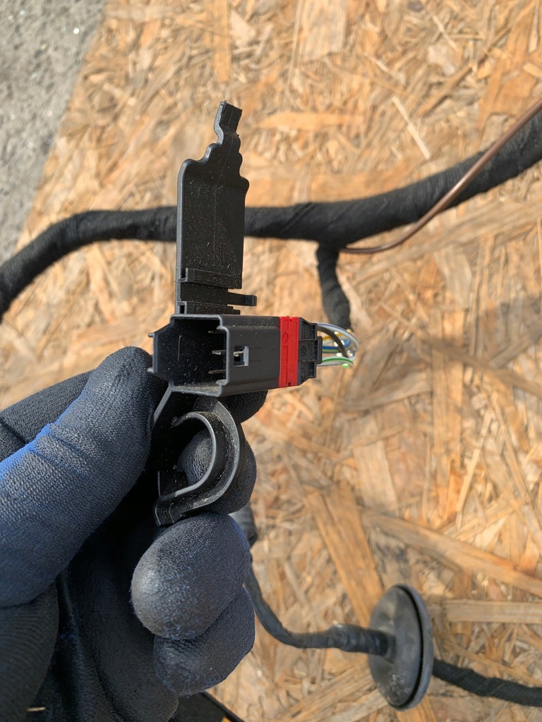 фото №13, Жгут крышки задней cayenne ii 7p5 porsche 4.8turbo