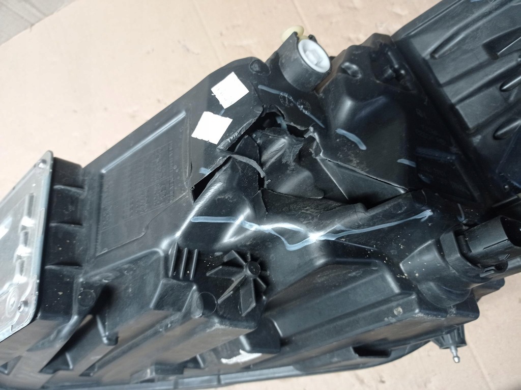 фото №8, Лампа фара правый focus mk 4 full led europa