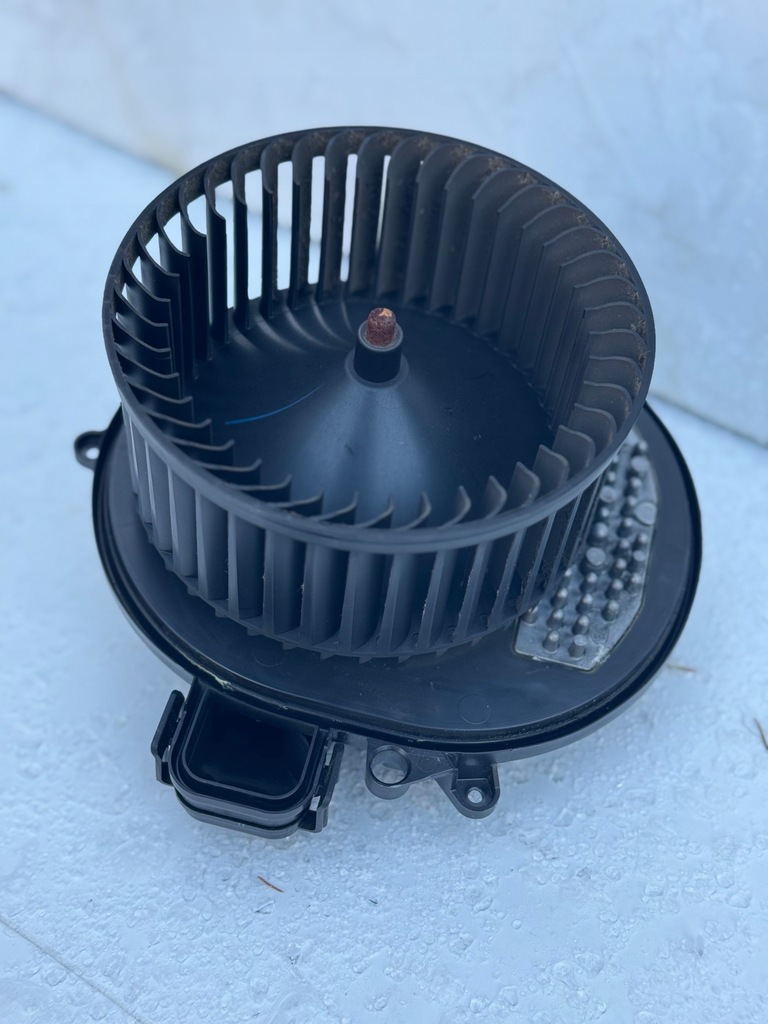 фото №1, Bmw f21 вентилятор обдув воздуходувка резистор резистор 9319919