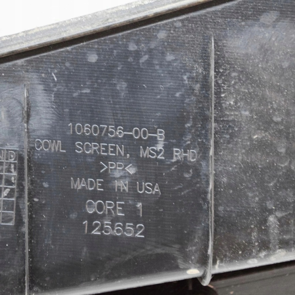 Tesla model s 2016 жабо передні Зі Шроту