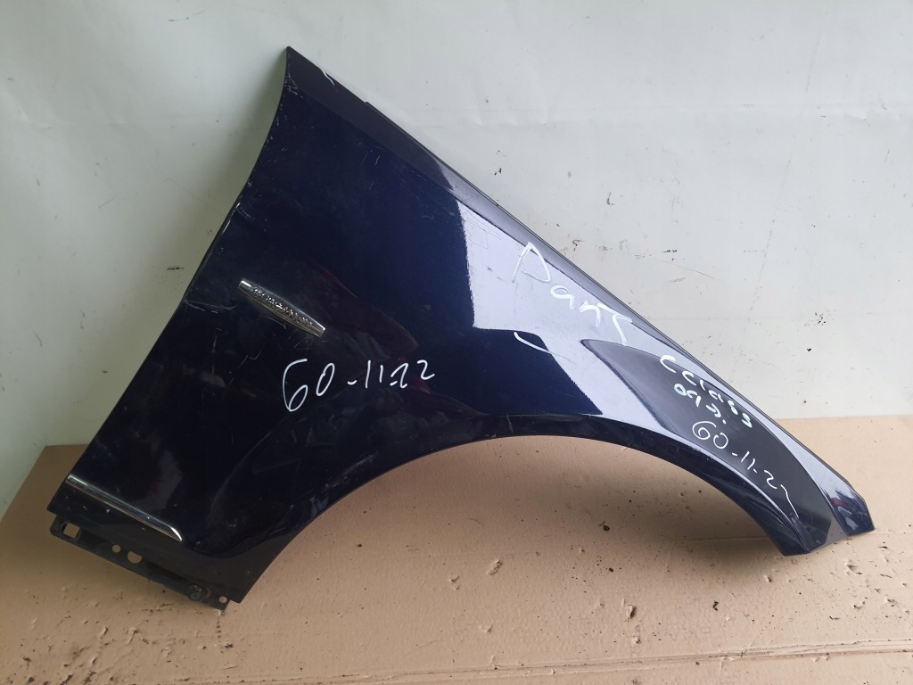 фото №1, Mercedes c-klasa w204 08-14 крыло