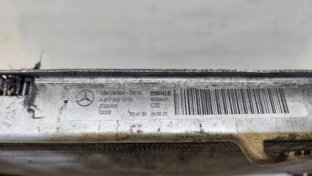 Купити Радіатор води впуск mercedes sprinter w907 a9075001200