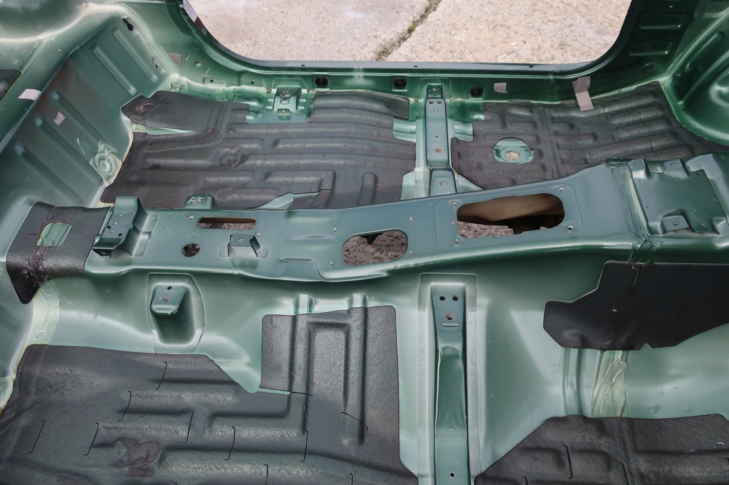 фото №5, Пол багажника порог крыло suzuki jimny ideał