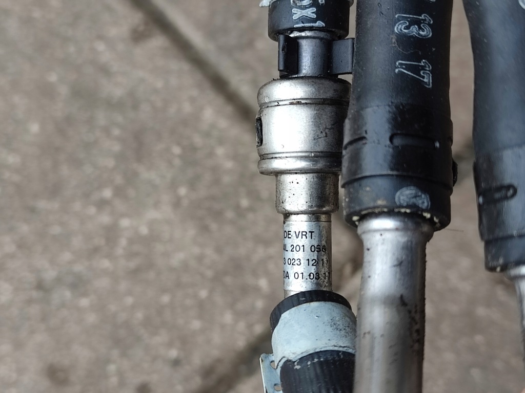 фото №10, Шланг провода топлива топливные 2.0 tdi audi a4 b9 8w 2017