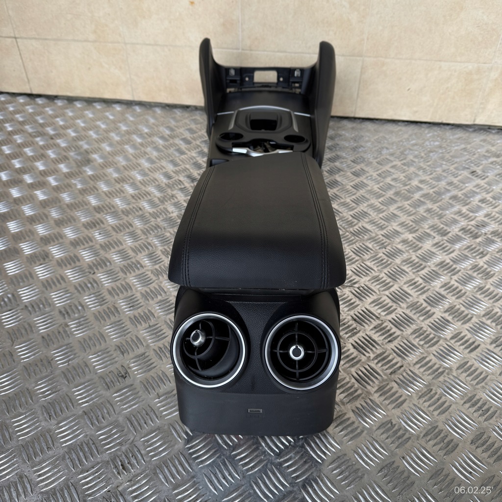 фото №16, Сидіння шкіряний заднє сидіння тунель комплект alfa romeo giulia 2017 rok