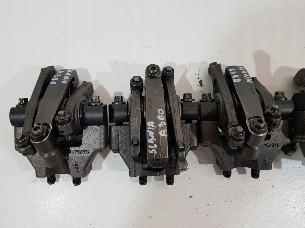 фото №3, Клавіатура клапанів коромисла scania r e4 dc1213