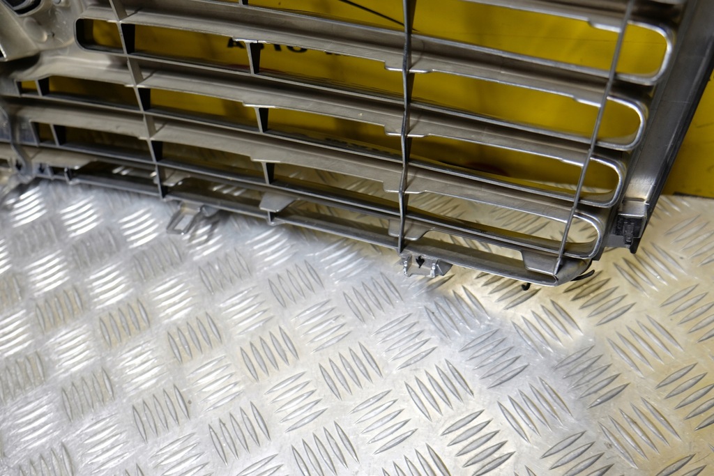 фото №10, Infiniti qx56 qx80 2011- решётка радиатора решётка радиатора камера usa