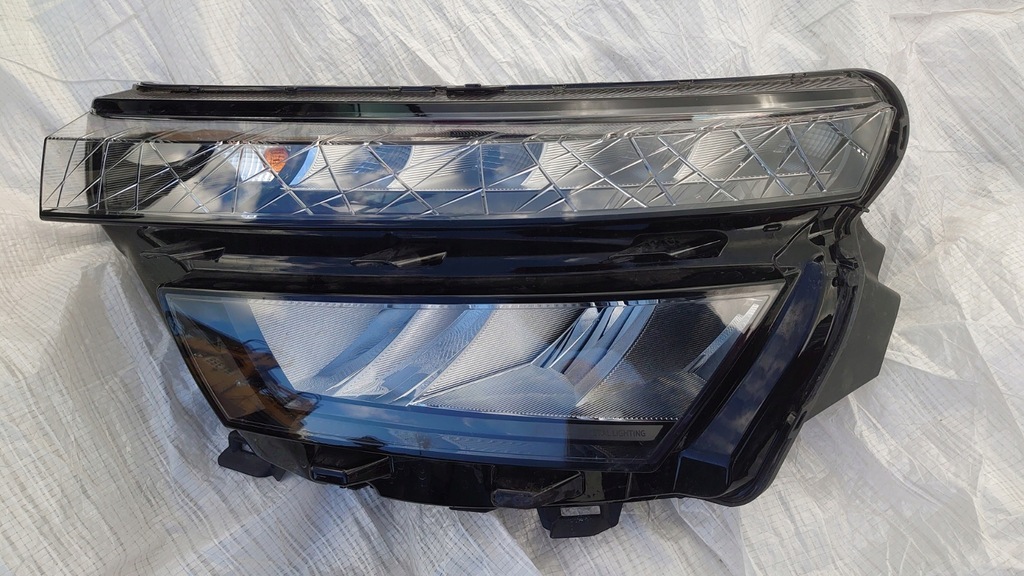 фото №8, Skoda kamiq перед капот бампер лампы крыло pas